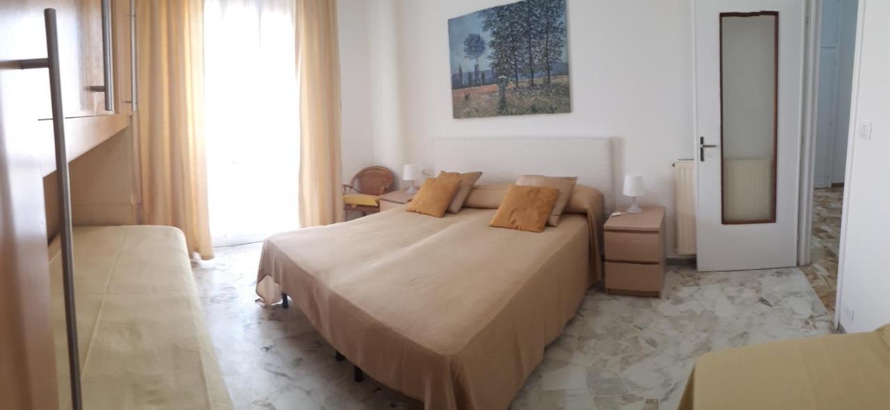 Vreni Lodge Finale Ligure Exterior foto